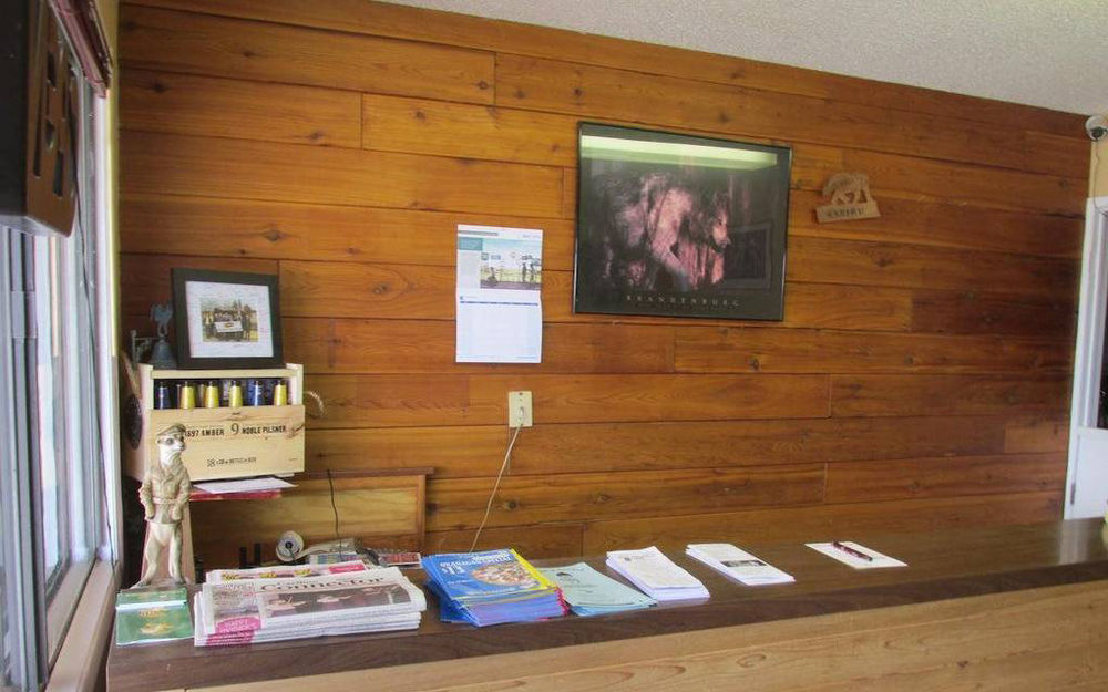Westwood Motel 100 Mile House Εξωτερικό φωτογραφία