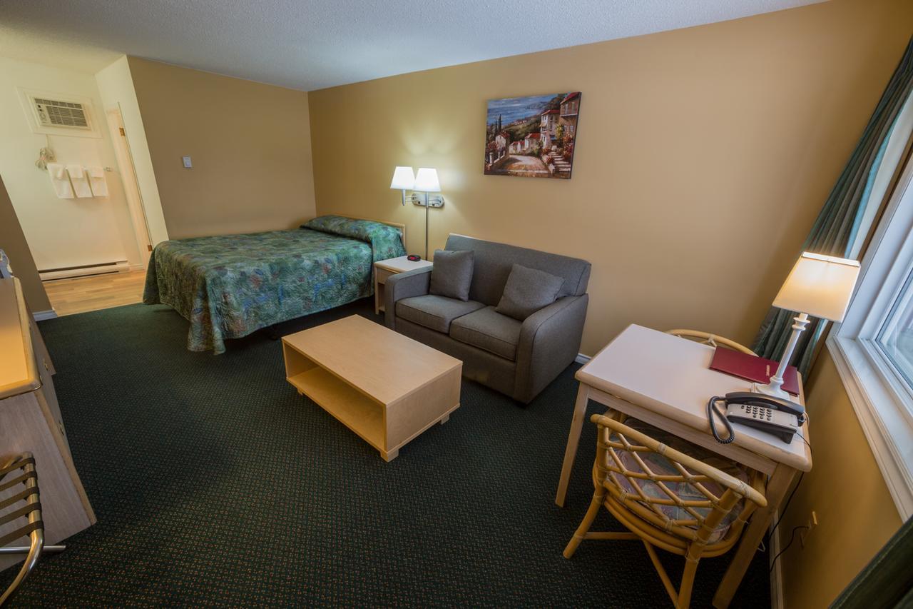 Westwood Motel 100 Mile House Εξωτερικό φωτογραφία