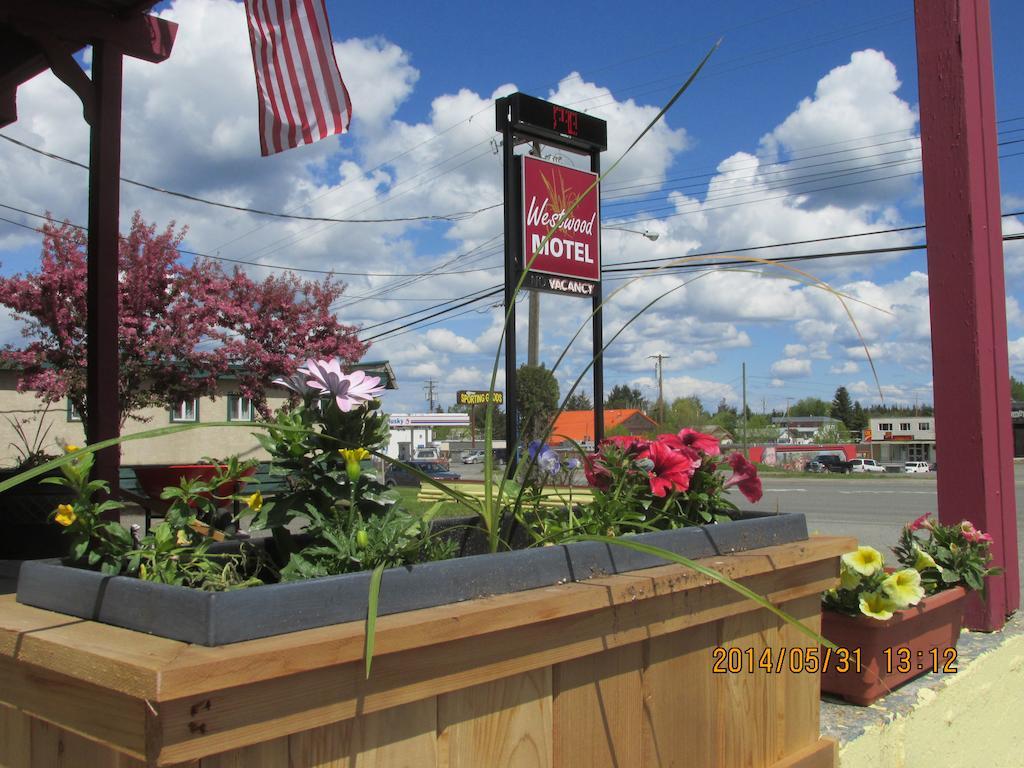 Westwood Motel 100 Mile House Εξωτερικό φωτογραφία